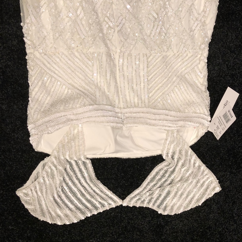 White beaded wedding dress - Picture 7 of 8